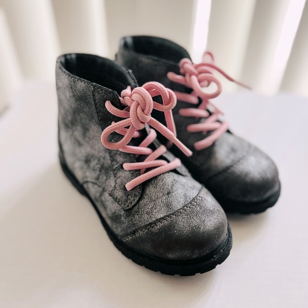 OshKosh B'Gosh Toddler 10M Metallic Prairie Boots